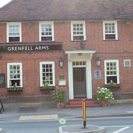 Bed and Breakfast Grenfell Arms à Maidenhead Extérieur photo